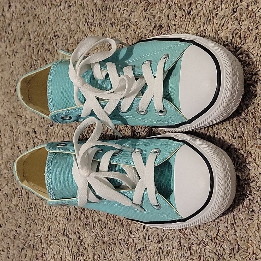 Women's converse